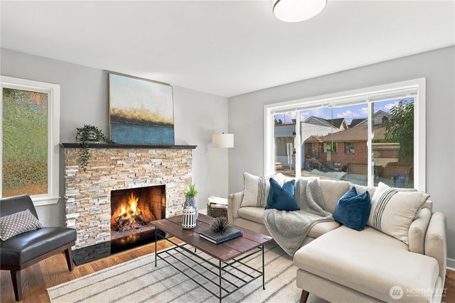 1210 S Lucile Street, Seattle, WA 98108