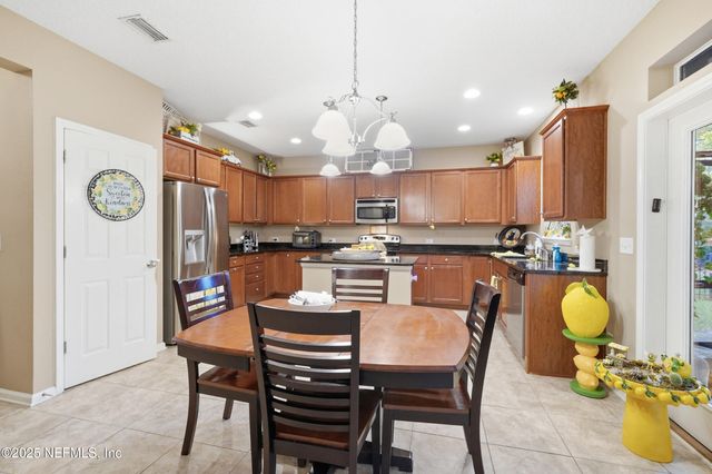 417 E ADELAIDE Drive, St. Johns, FL 32259