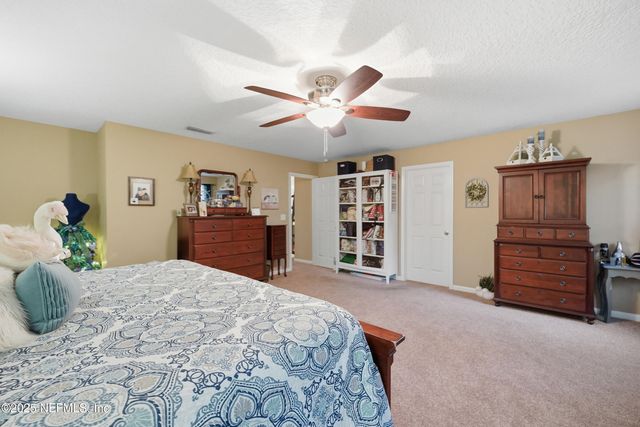 417 E ADELAIDE Drive, St. Johns, FL 32259