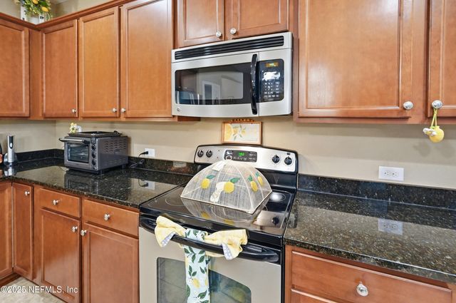 417 E ADELAIDE Drive, St. Johns, FL 32259