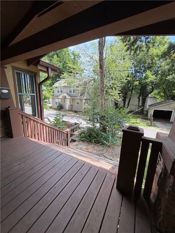 104 W Boles Street, Fayetteville, AR 72701