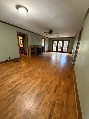 104 W Boles Street, Fayetteville, AR 72701