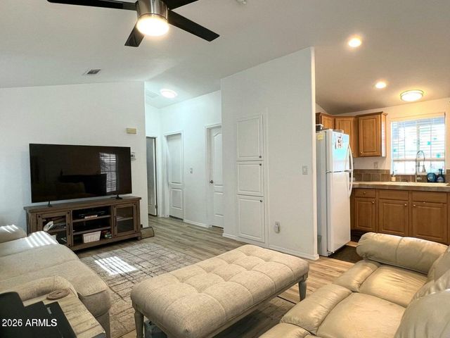 2401 W SOUTHERN Avenue 260, Tempe, AZ 85282