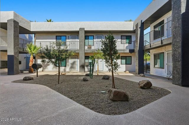 3738 E MCDOWELL Road 112, Phoenix, AZ 85008