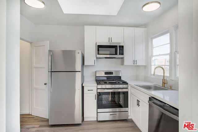 1147 24th Street, Santa Monica, CA 90403