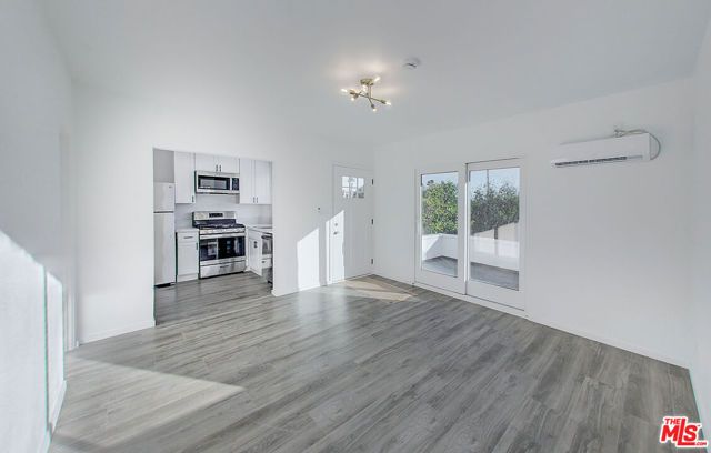 1147 24th Street, Santa Monica, CA 90403