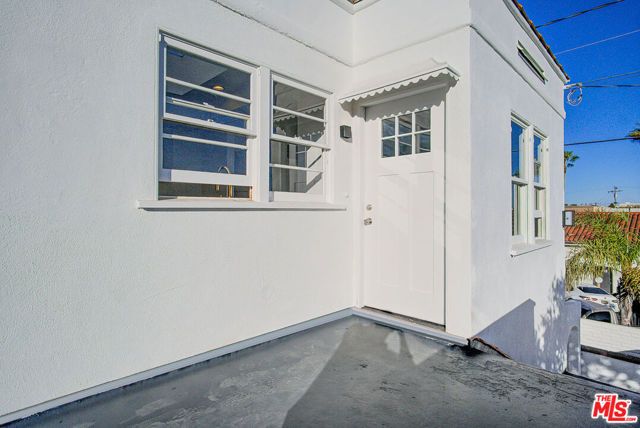 1147 24th Street, Santa Monica, CA 90403