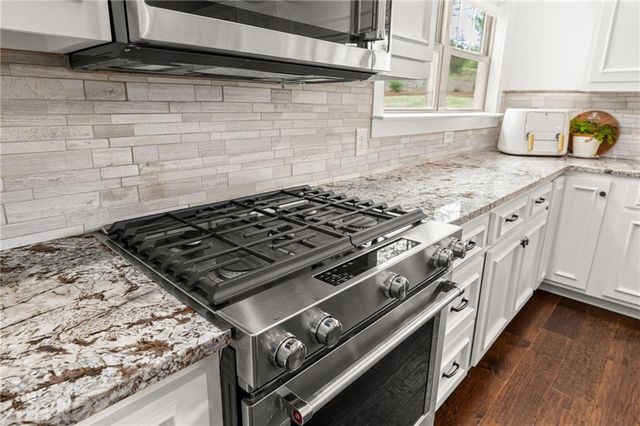 4606 Windsor Drive, Flowery Branch, GA 30542