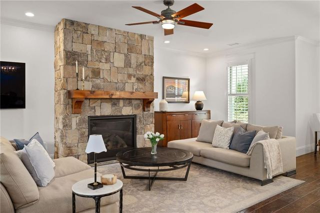 4606 Windsor Drive, Flowery Branch, GA 30542