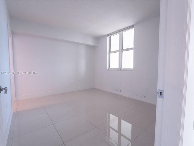 117 NW 42nd Ave 912, Miami, FL 33126