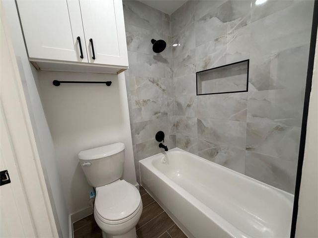 5625 Antoine Drive 1707, Houston, TX 77091