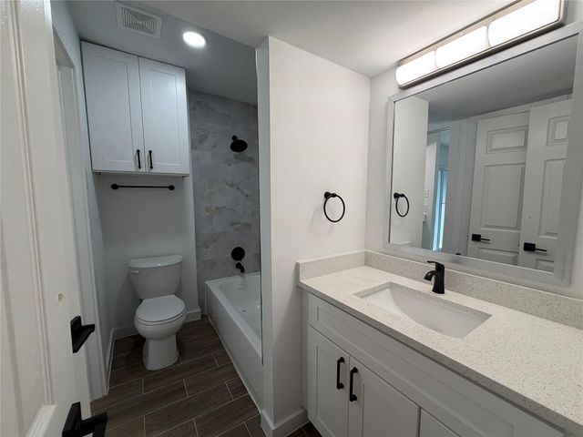 5625 Antoine Drive 1707, Houston, TX 77091