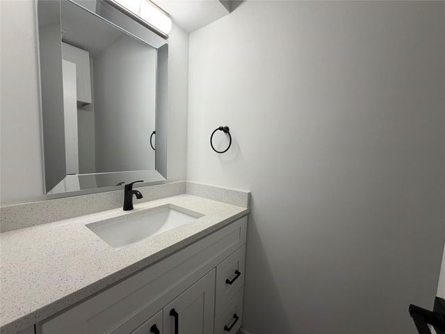 5625 Antoine Drive 1707, Houston, TX 77091