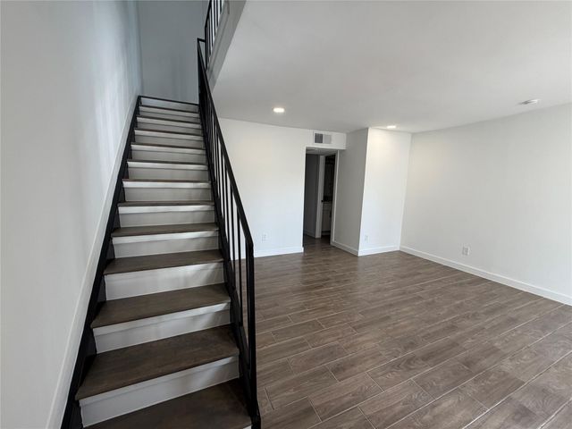 5625 Antoine Drive 1707, Houston, TX 77091