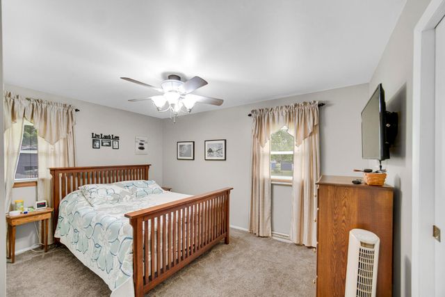 272 W Powell Drive, La Porte, IN 46350