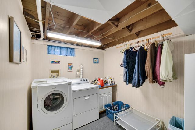272 W Powell Drive, La Porte, IN 46350