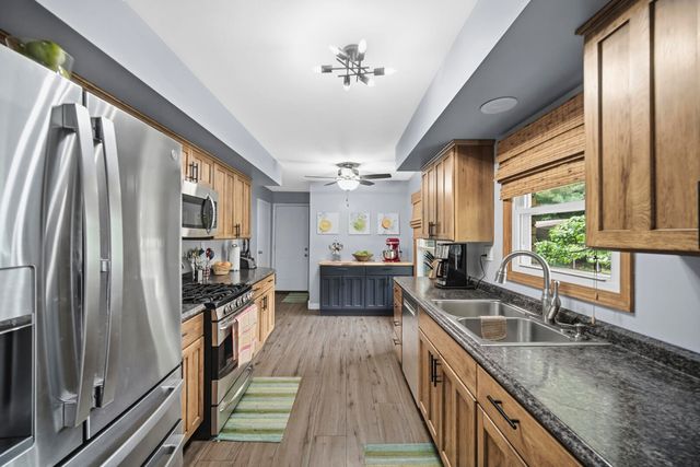 272 W Powell Drive, La Porte, IN 46350