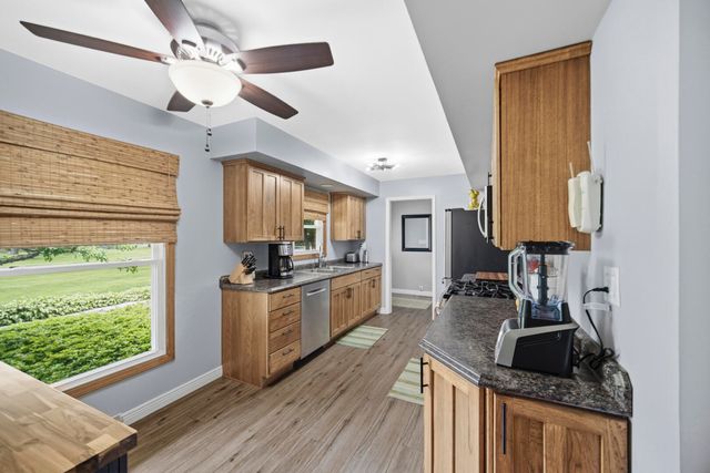 272 W Powell Drive, La Porte, IN 46350