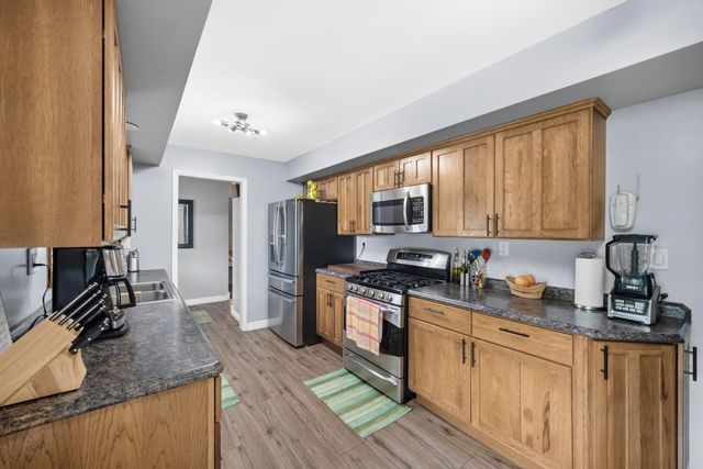 272 W Powell Drive, La Porte, IN 46350