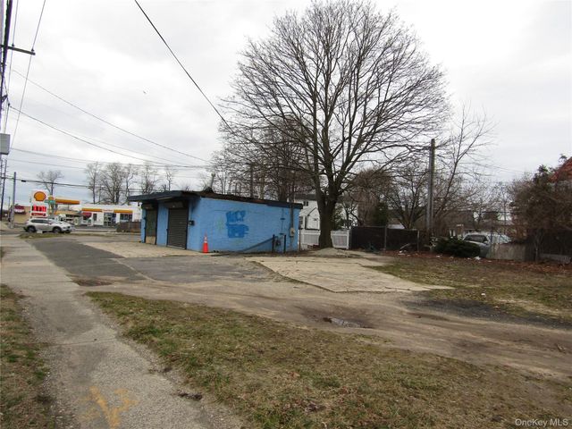 1258 Straight Path, West Babylon, NY 11704