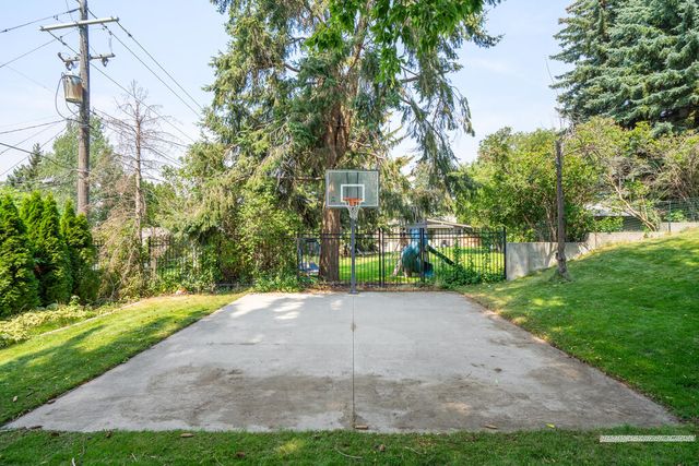 320 Yale Avenue, Rexburg, ID 83440