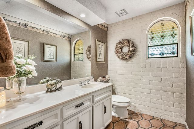 2327 Ladue Lane, Odessa, TX 79762