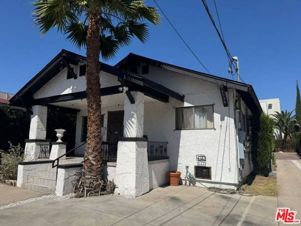 1538 N Mariposa Avenue, Los Angeles, CA 90027