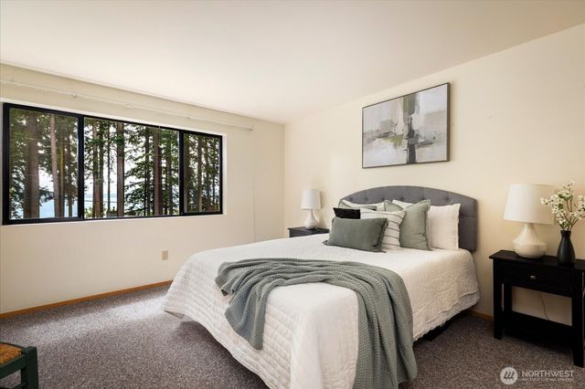 5531 Mutiny Bay Road, Freeland, WA 98249