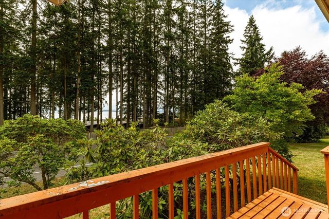 5531 Mutiny Bay Road, Freeland, WA 98249
