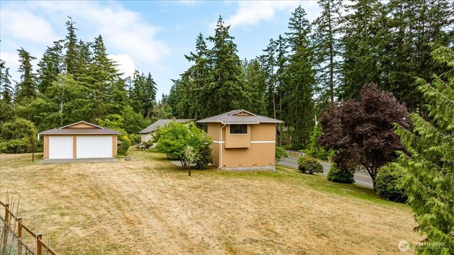 5531 Mutiny Bay Road, Freeland, WA 98249