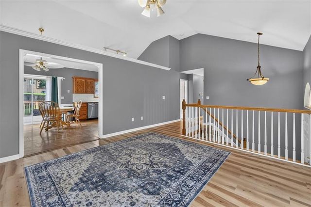 524 NE Topaz Drive, Lee's Summit, MO 64086