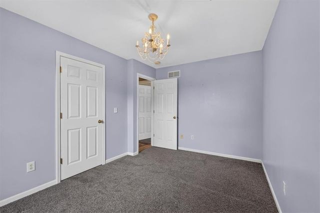 524 NE Topaz Drive, Lee's Summit, MO 64086