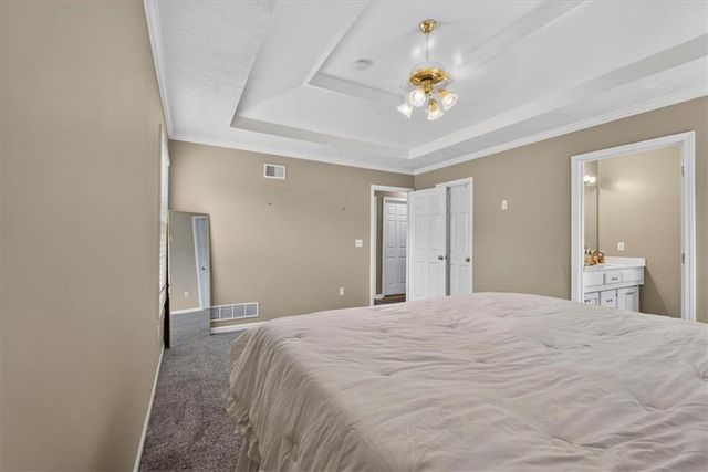 524 NE Topaz Drive, Lee's Summit, MO 64086