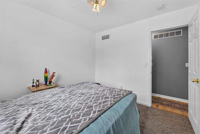 524 NE Topaz Drive, Lee's Summit, MO 64086
