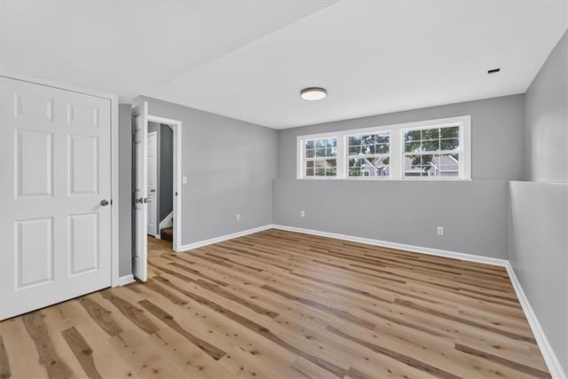 524 NE Topaz Drive, Lee's Summit, MO 64086