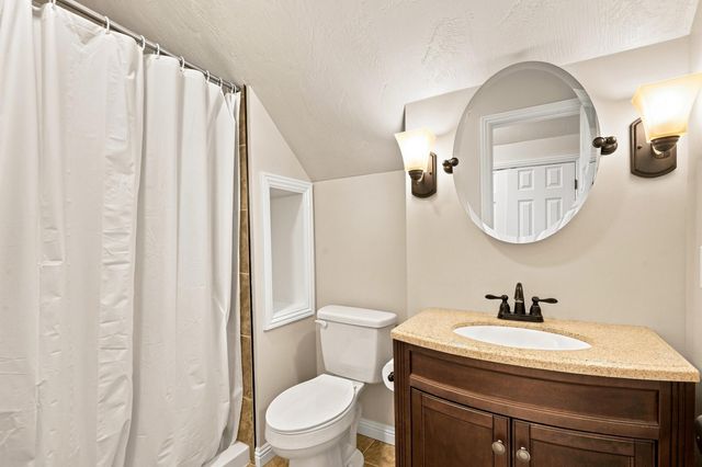 807 S Stanford Drive, Rogersville, MO 65742