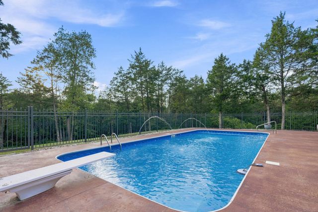 807 S Stanford Drive, Rogersville, MO 65742