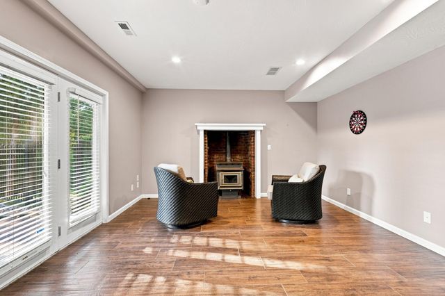 807 S Stanford Drive, Rogersville, MO 65742