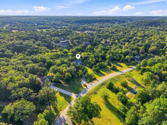 807 S Stanford Drive, Rogersville, MO 65742