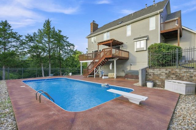 807 S Stanford Drive, Rogersville, MO 65742
