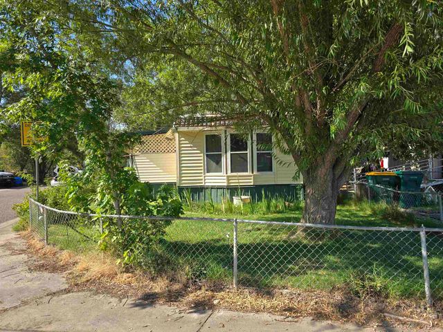 825 E Ottley Ave Trlr F-1, Fruita, CO 81521