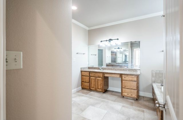 5704 Los Patios, Midland, TX 79707