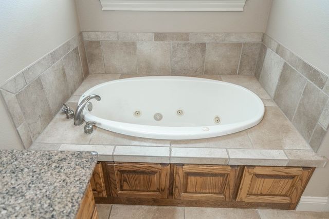 5704 Los Patios, Midland, TX 79707