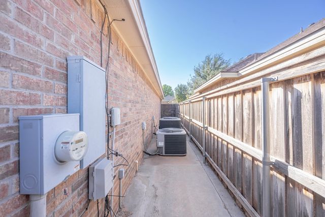 5704 Los Patios, Midland, TX 79707