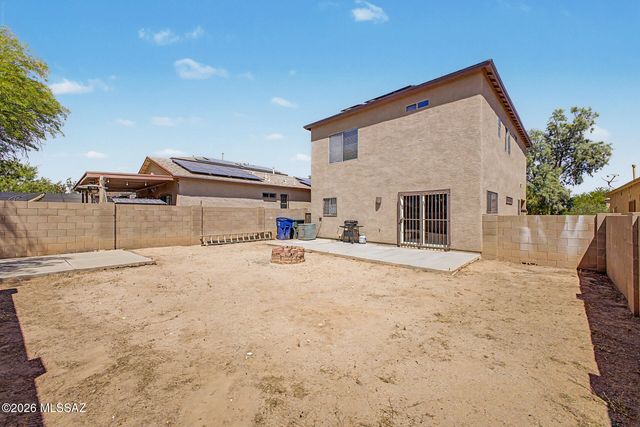 1901 W Calle Lado Al Rio, Tucson, AZ 85746