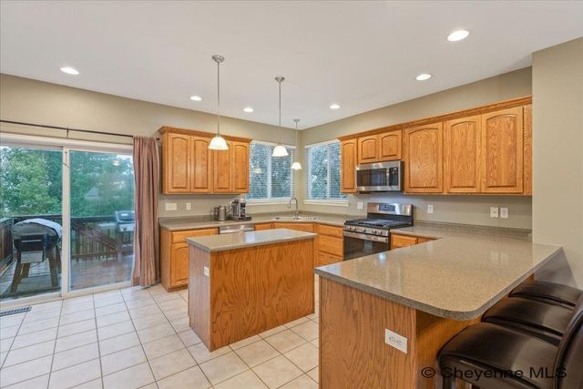 1419 SUNNY HILL, Cheyenne, WY 82001