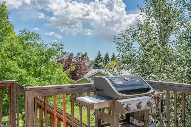 1419 SUNNY HILL, Cheyenne, WY 82001