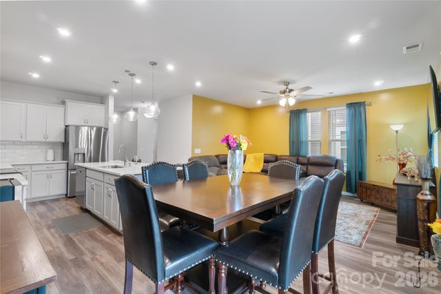 8032 Overmeadow Lane, Charlotte, NC 28269