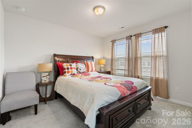 8032 Overmeadow Lane, Charlotte, NC 28269