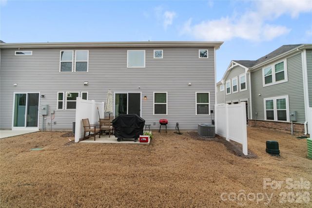 8032 Overmeadow Lane, Charlotte, NC 28269